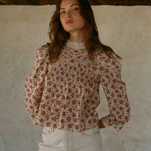 DOEN ANNETTE TOP -- BURGUNDY SONGBIRD TOILE